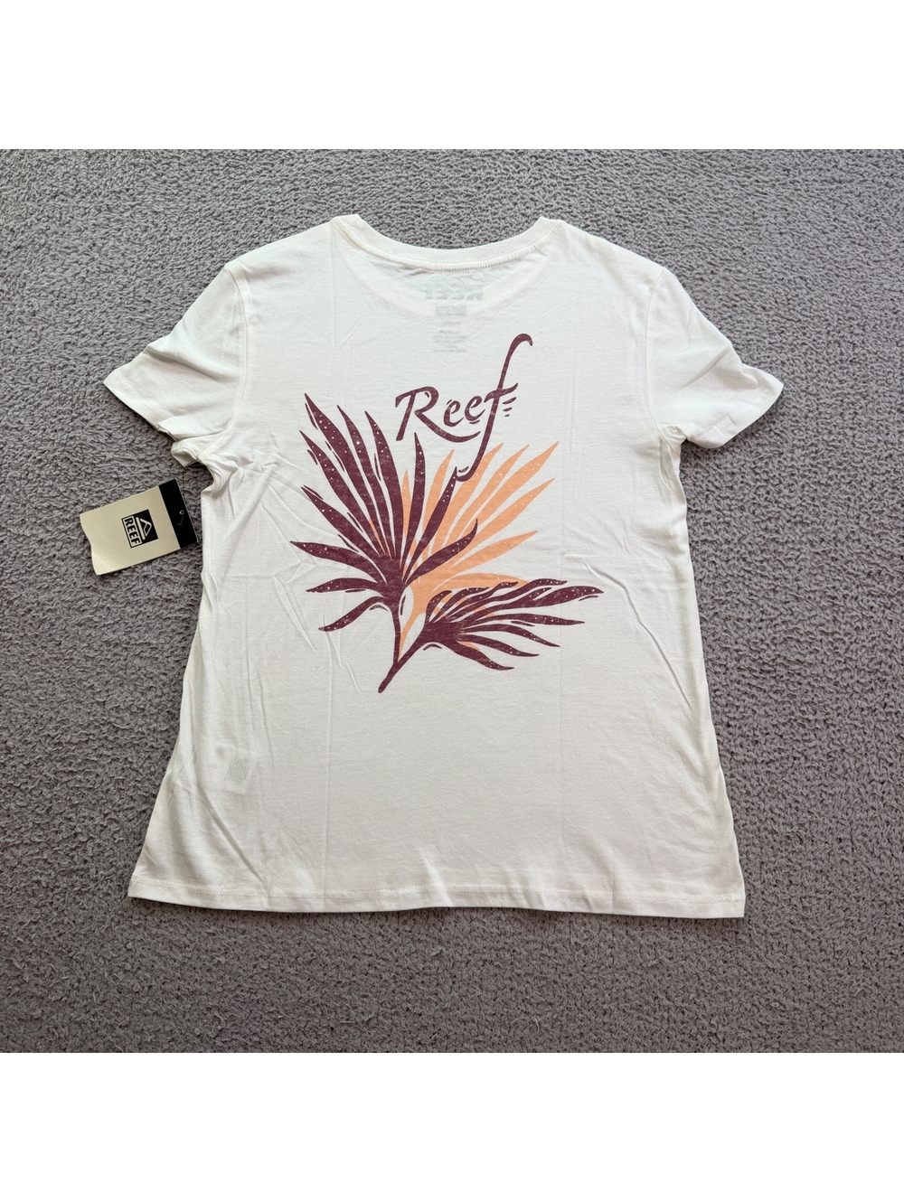 NWT Reef Flower Classic T-Shirt White Marsh Palm Logo Short Sleeve Women's Small